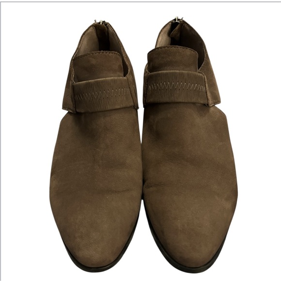 Eileen Fisher Lisbon suede boots - Picture 3 of 8